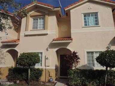 Main picture of 8807 S Isles Cir