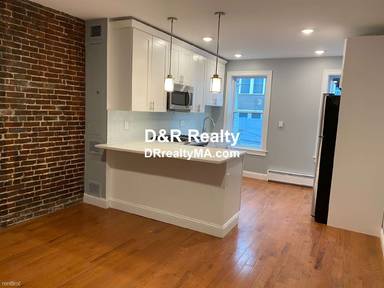 Main picture of 33 Chelsea St
