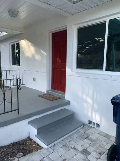 Main picture of 3905 W Morrison Ave