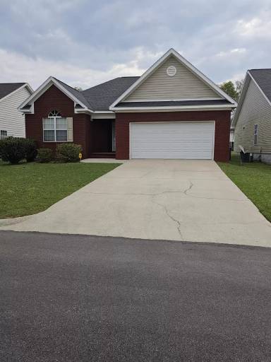 Main picture of 114 Tree Crest Rd