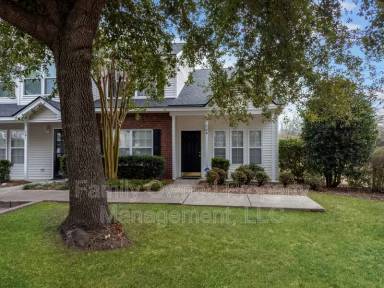 Main picture of 200 Pond Pine Trl