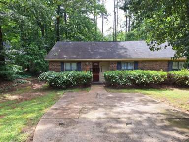 Main picture of 773 Farm Creek Rd NE