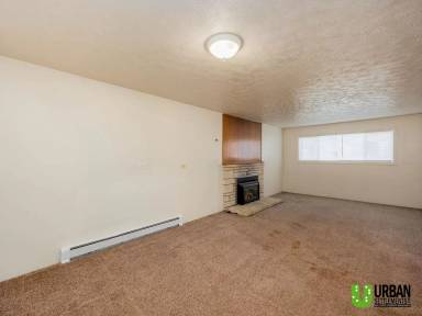 Main picture of 1402 2nd St