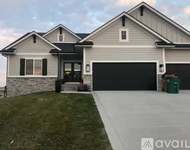 Main picture of 2613 NW Springbrooke Dr