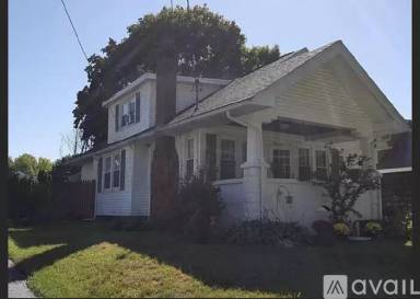 Main picture of 64 Washington Ave