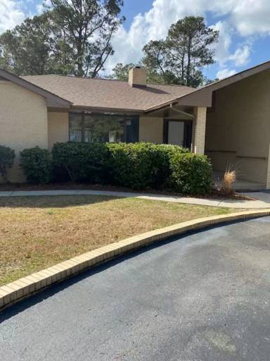 Main picture of 72 Duckpond Pl