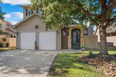 Main picture of 2792 Indian Wells Dr