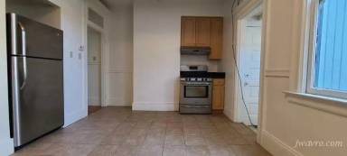 Main picture of 140A Clinton Park