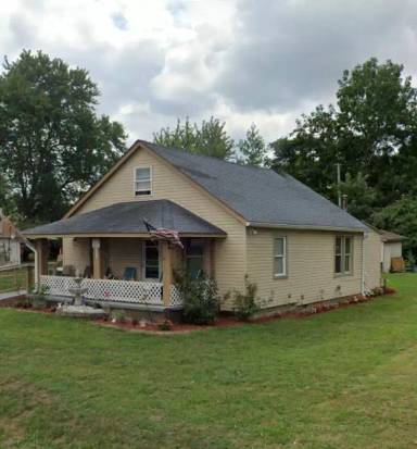 Main picture of 521 Bacon St