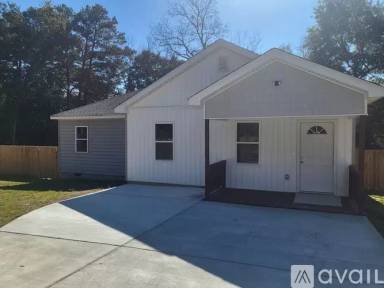 Main picture of 108 Bay Ct