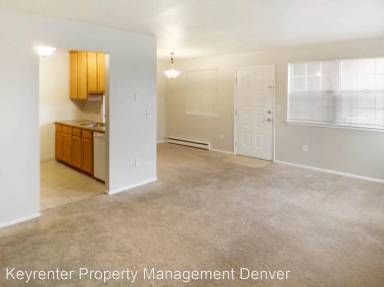 Main picture of 5873 S Prince St