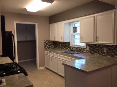 Main picture of 2018 S Ridgewood Dr