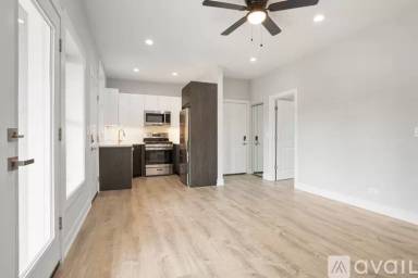 Main picture of 1237 W Morse Ave