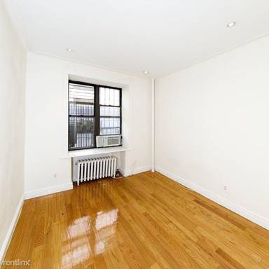 Main picture of 332 E 71st St