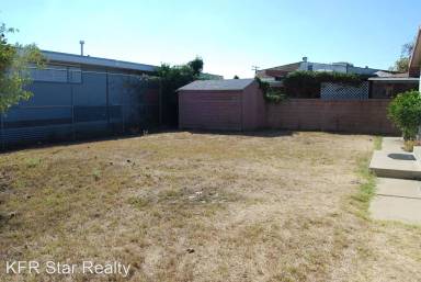 Main picture of 8817 Polland Ave
