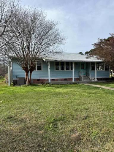 Main picture of 200 S 4th St