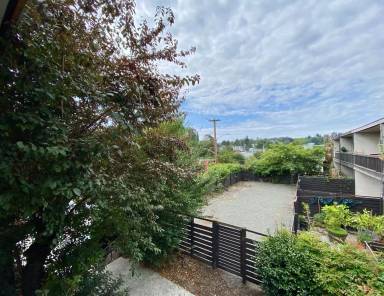 Main picture of 3916 S Pearl St