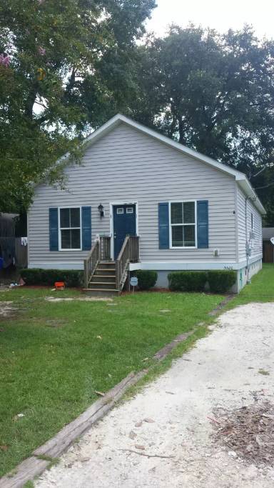 Main picture of 5520 Garrett Ave