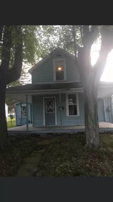 Main picture of 241 S Michigan Ave