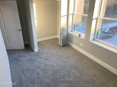 Main picture of 5256 S King Dr