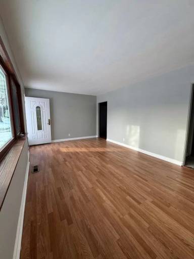 Main picture of 17128 Burnham Ave