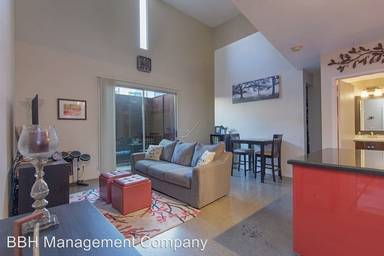 Main picture of 721 9th Ave