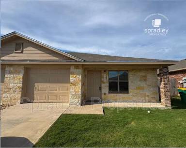Main picture of 725 Laila Ln