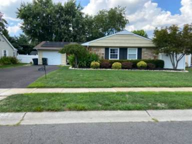 Main picture of 144 Glenview Ln