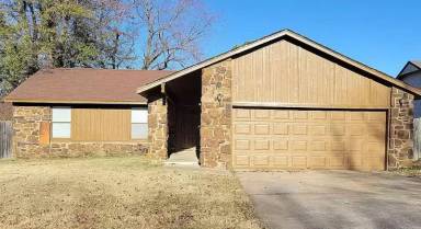 Main picture of 14821 E 34th St