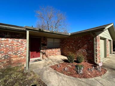 Main picture of 2113 S Birmingham Ct