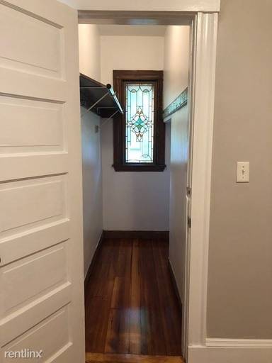 Main picture of 10 Saint Marks Rd