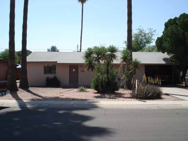 Main picture of 1425 E Hudson Dr