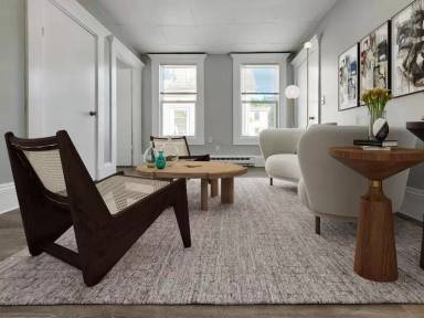 Main picture of 40 Hancock St