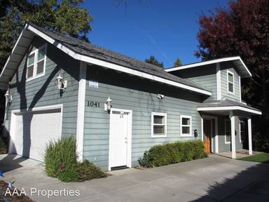 Main picture of 1041 Poppy St