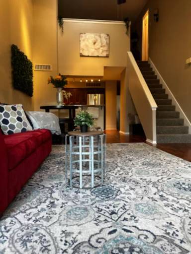 Main picture of Plaza Place Condominiums