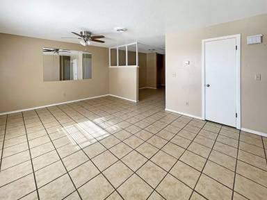 Main picture of 614 E Sunset Dr