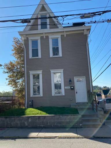 Main picture of 2304 Spring St