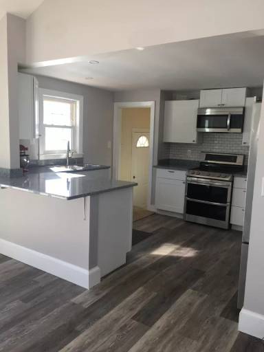 Main picture of 9 Lincoln St