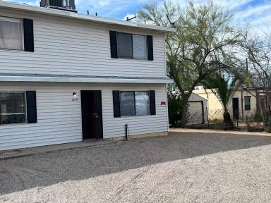 Main picture of 2255 N Ralph Ave