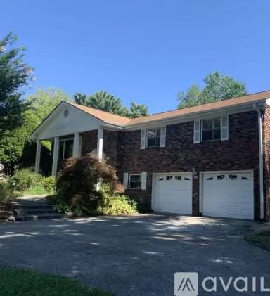 Main picture of 9836 Bob Gray Rd