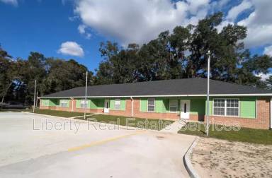 Main picture of 210 Peter King Rd