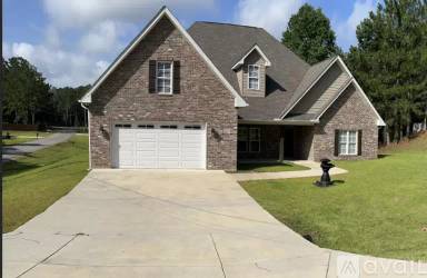 Main picture of 107 Greenwood Dr