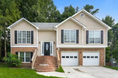 Main picture of 2526 Riverwood Spg