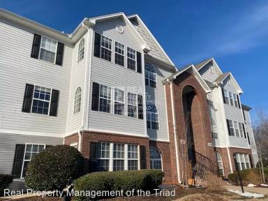 Main picture of 3698 Cotswold Ave