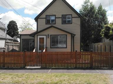 Main picture of 403 6th St NW