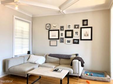 Main picture of 1322 N Damen Ave