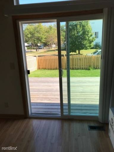 Main picture of 22233 W Niagara Trl