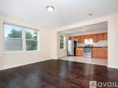 Main picture of 1315 Marigny St