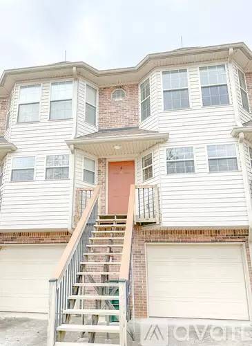Main picture of 411 N Thornton Ave