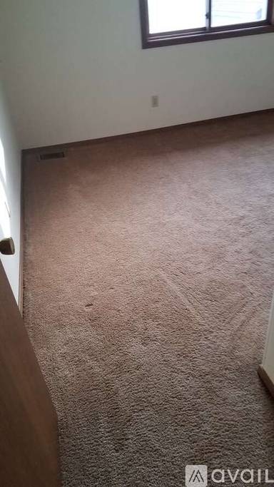 Main picture of 2041 9th Ave E